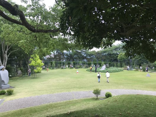 ヴァンジ彫刻庭園美術館