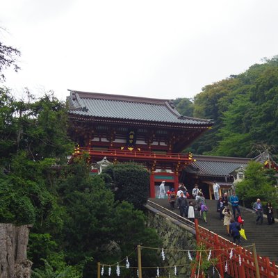 鶴岡八幡宮