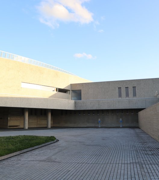 岩手県立美術館