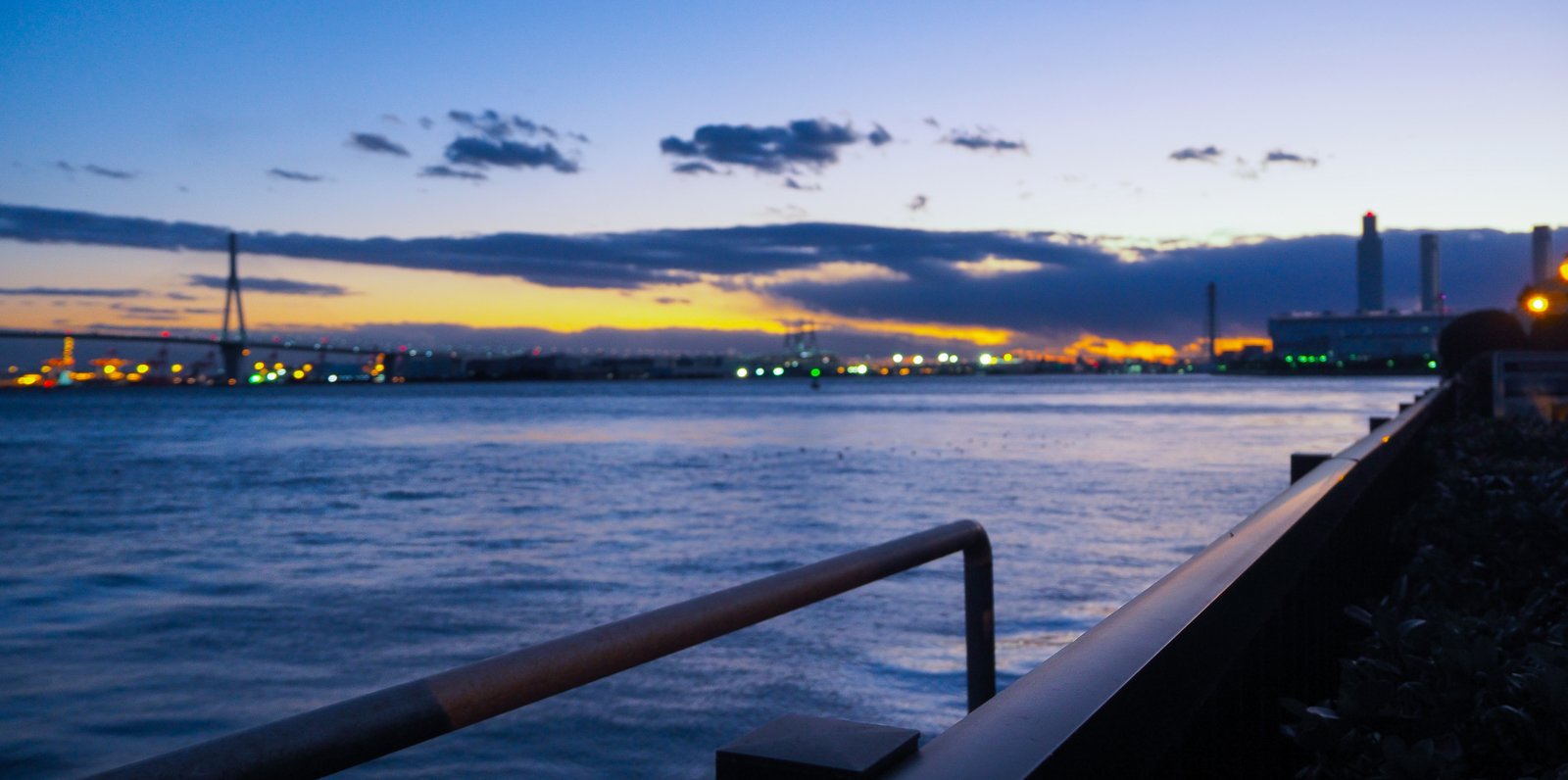 海芝浦駅