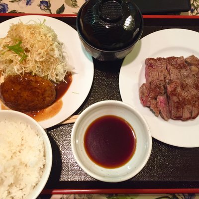 グリル ロン 阪急三番街店