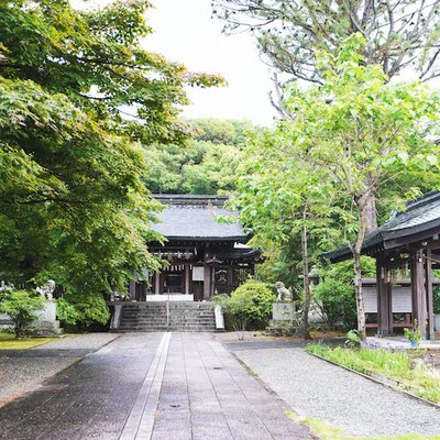 岡神社