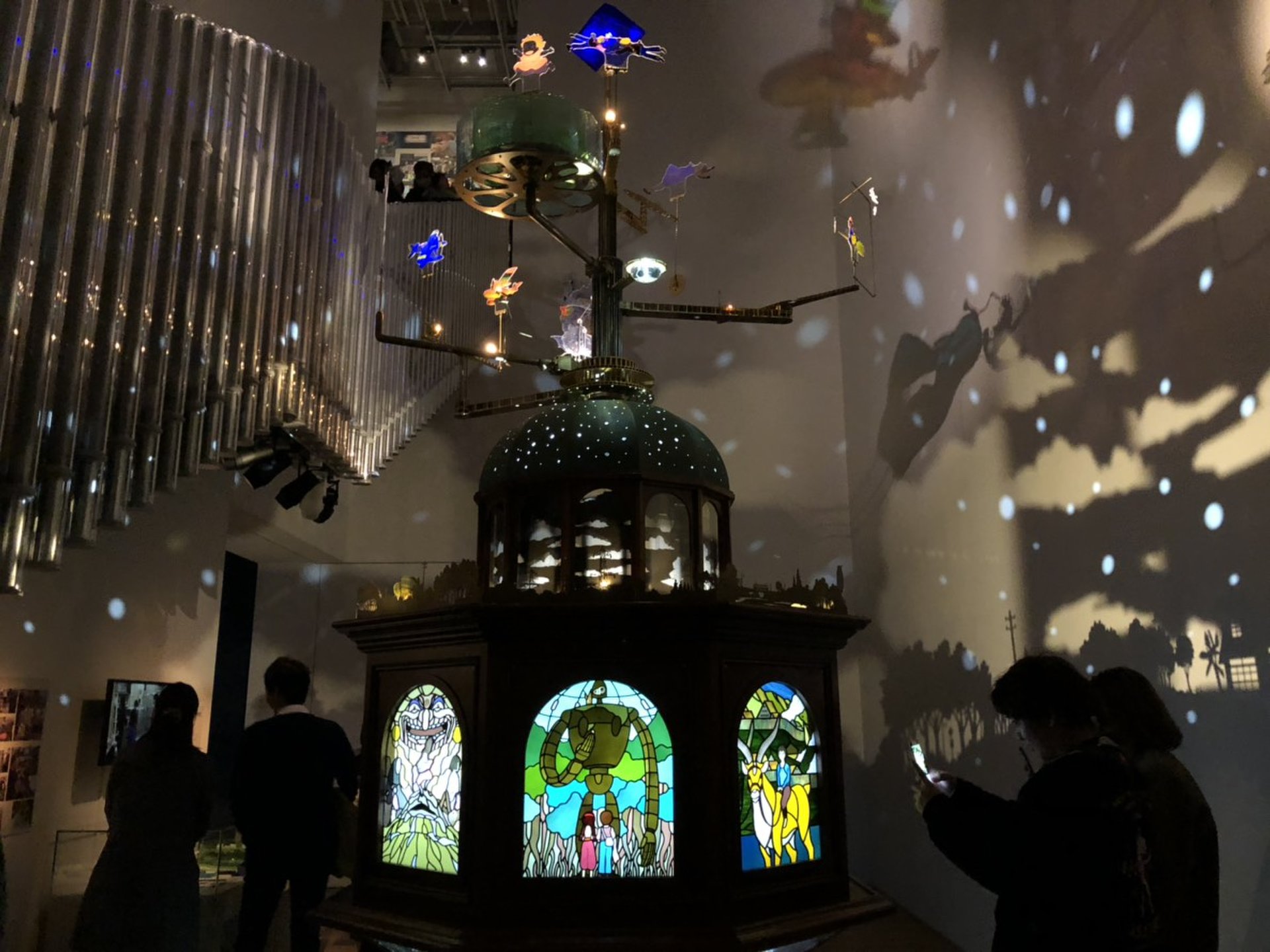 富山市ガラス美術館で、ジブリの世界にどっぷり浸る！