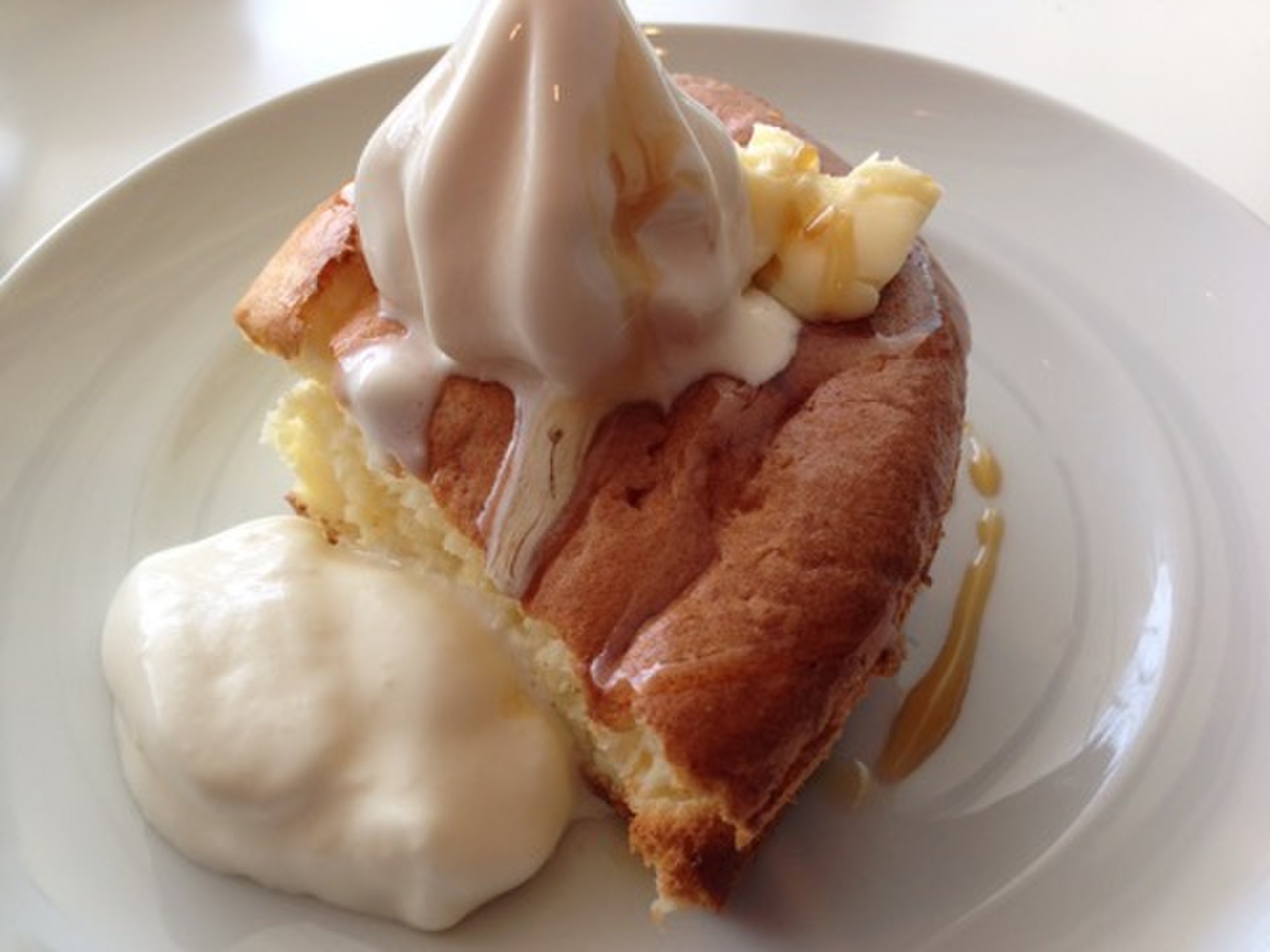 ららぽーと豊洲の”バタープレミアム”で話題のふわっふわのスフレパンケーキを食べてみた！