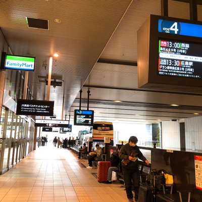 大阪駅前(高速・連絡バス)