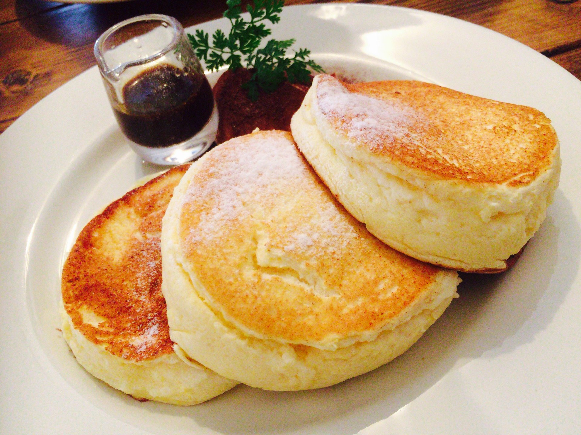 ぷるしゅわ食感の大人気パンケーキ♡【ヨーキーズブランチ】でまったりカフェタイム♩