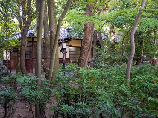 湊川神社