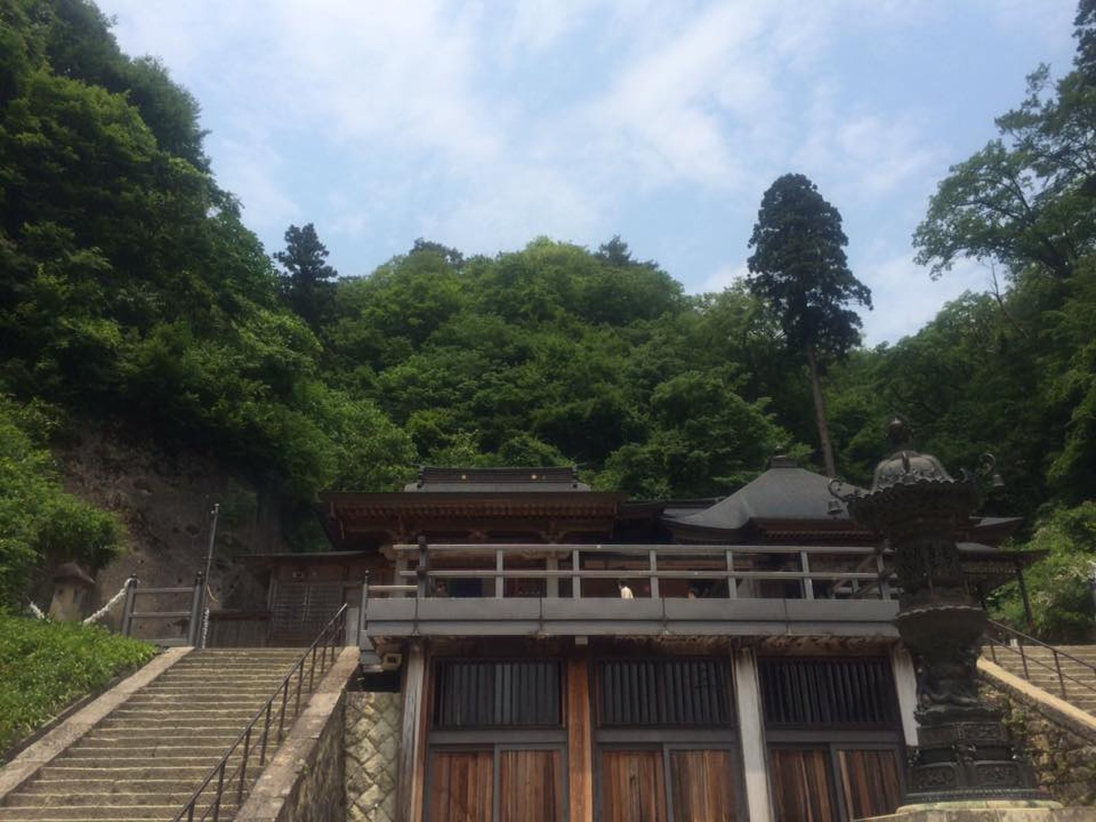 宝珠山立石寺