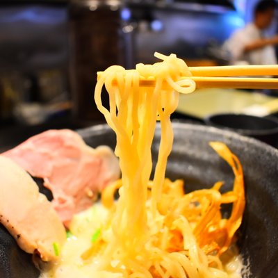 鶏soba 座銀 神戸本店