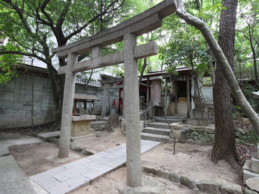 芦屋神社