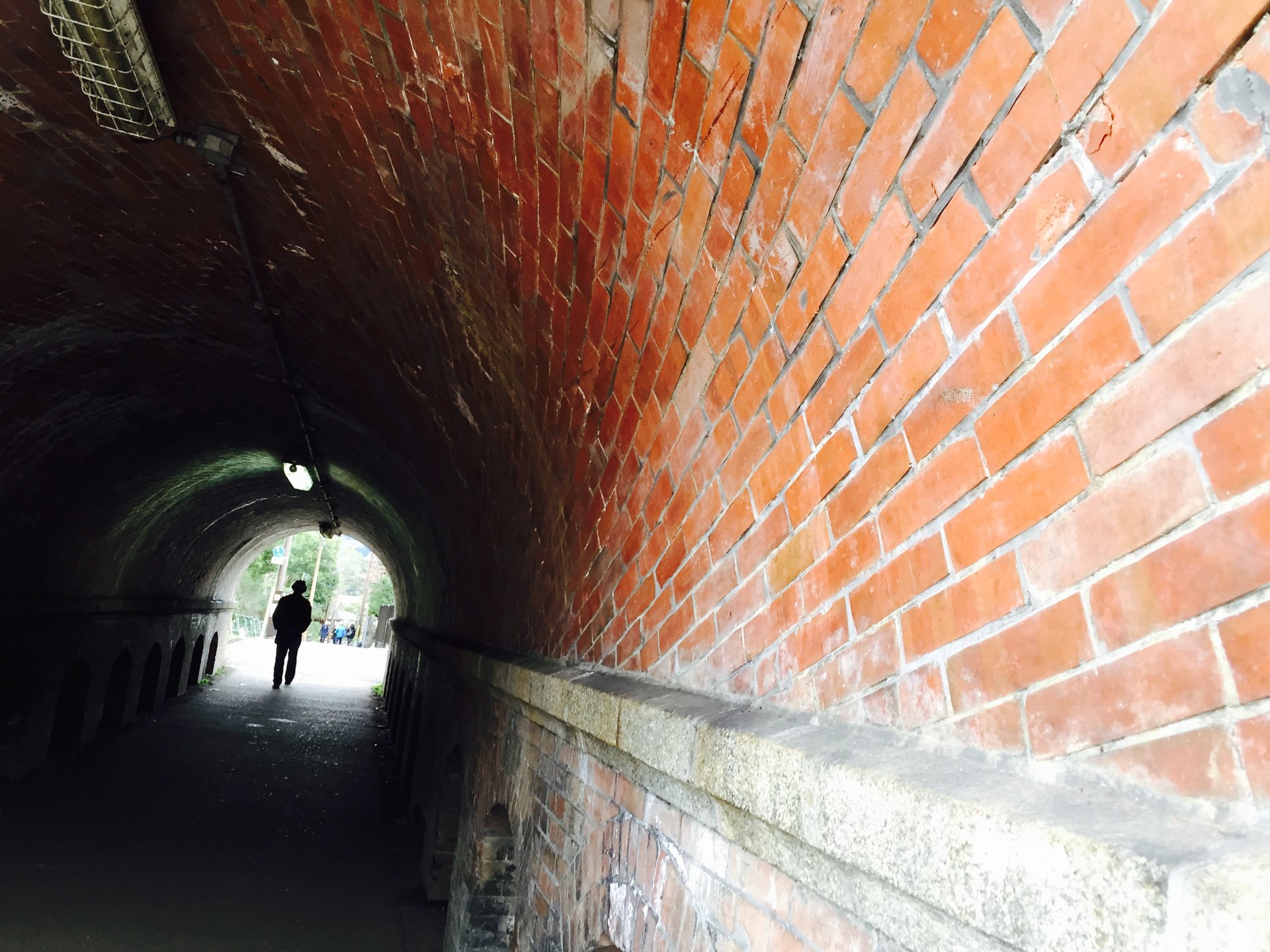 「ねじりまんぽ」って何？京都にある不思議なトンネルに行ってみた