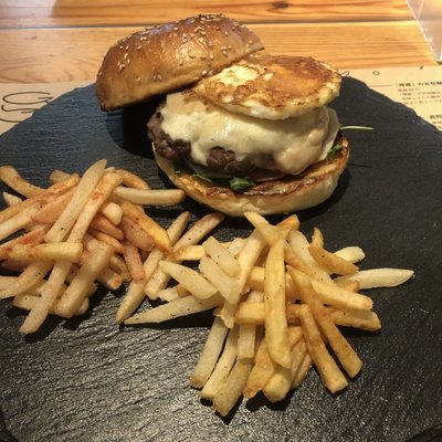 GENKAI BURGER（ゲンカイバーガー）