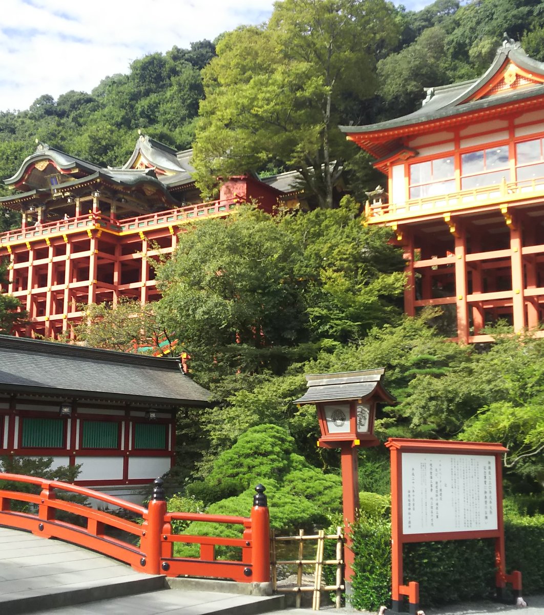 日本三大稲荷 佐賀県鹿島市より祐徳稲荷神社をお詣りするプラン 四季折々の風景を楽しむ旅 Playlife プレイライフ