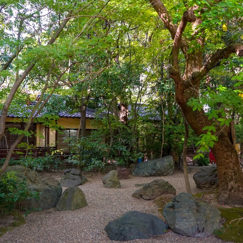 湊川神社