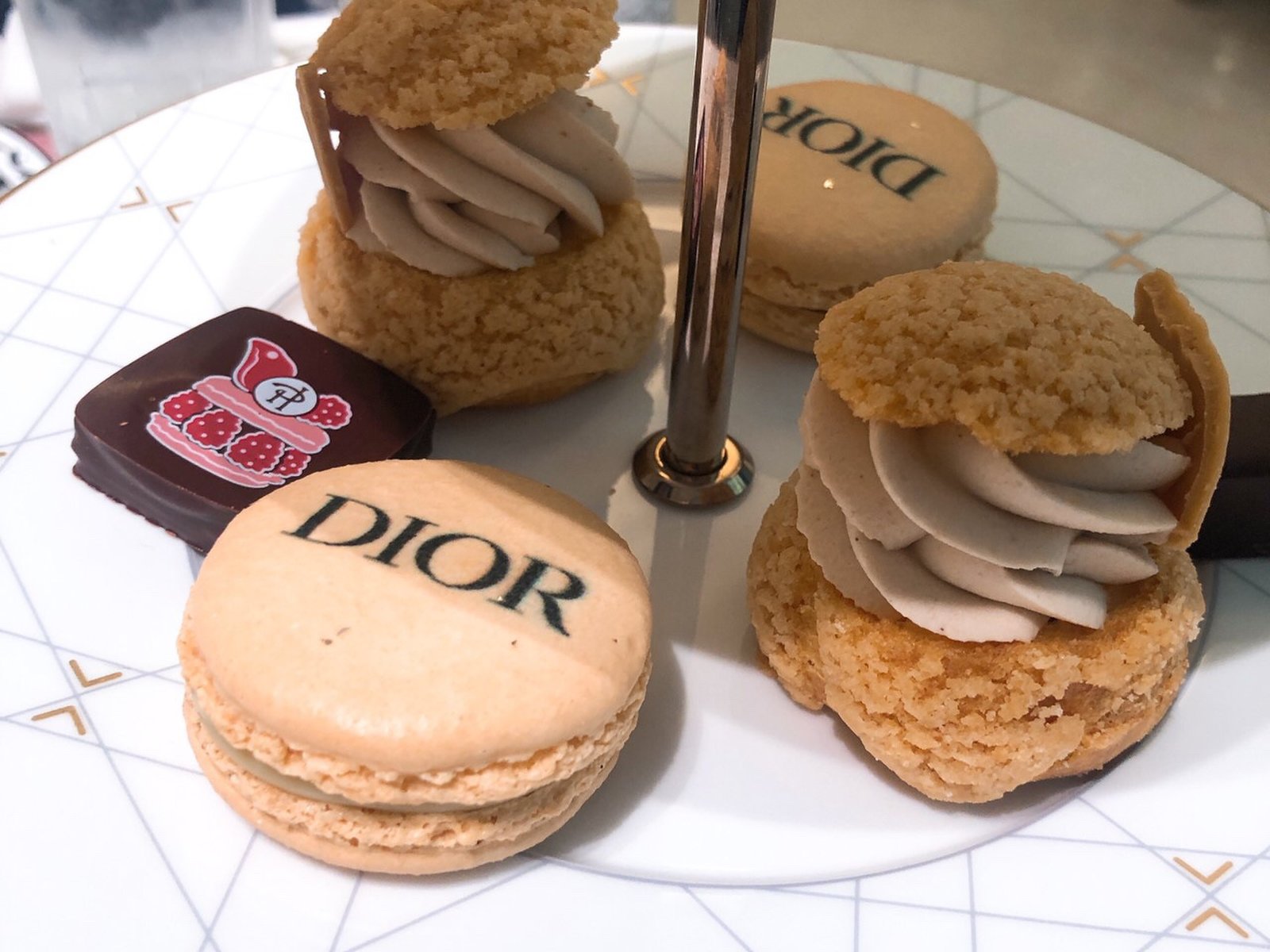 【閉店】Cafe'Dior by Pierre Herme’（カフェ ディオール バイ ピエール エルメ）