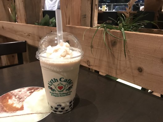 Urth Caffe 横浜ベイクォーター店 （アースカフェ） 