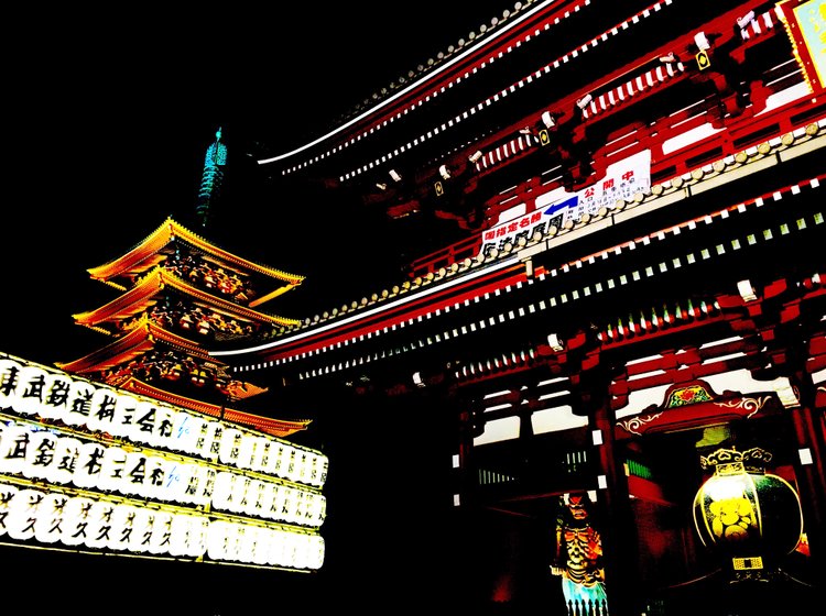 都内から好アクセス 夜から行く浅草の夜景最強デートプラン 夜の浅草寺は最高 Playlife プレイライフ