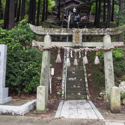 月読神社