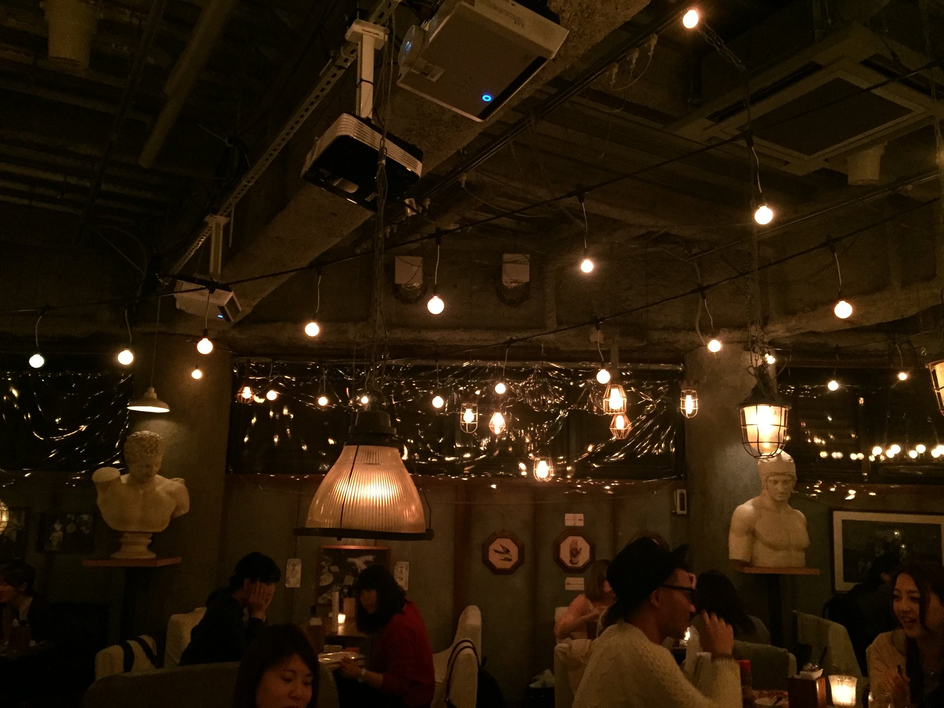 【渋谷の夜カフェならandpeopleでしょ！】おしゃれ女子なら知っているキャンドル灯る異空間カフェ