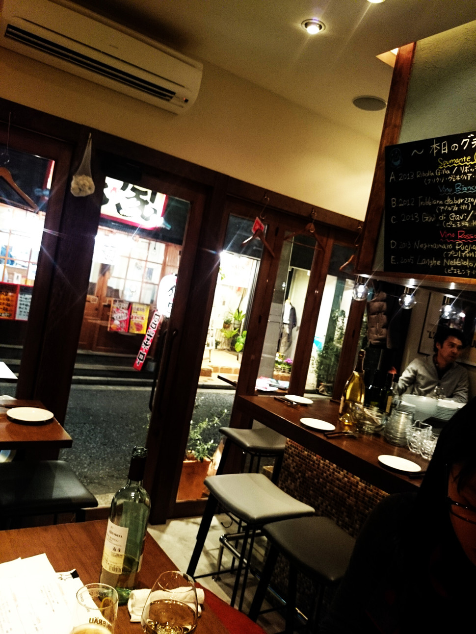 横浜元町駅 穴場 美味しいおすすめ隠れ家イタリアンバルでディナーデート Playlife プレイライフ
