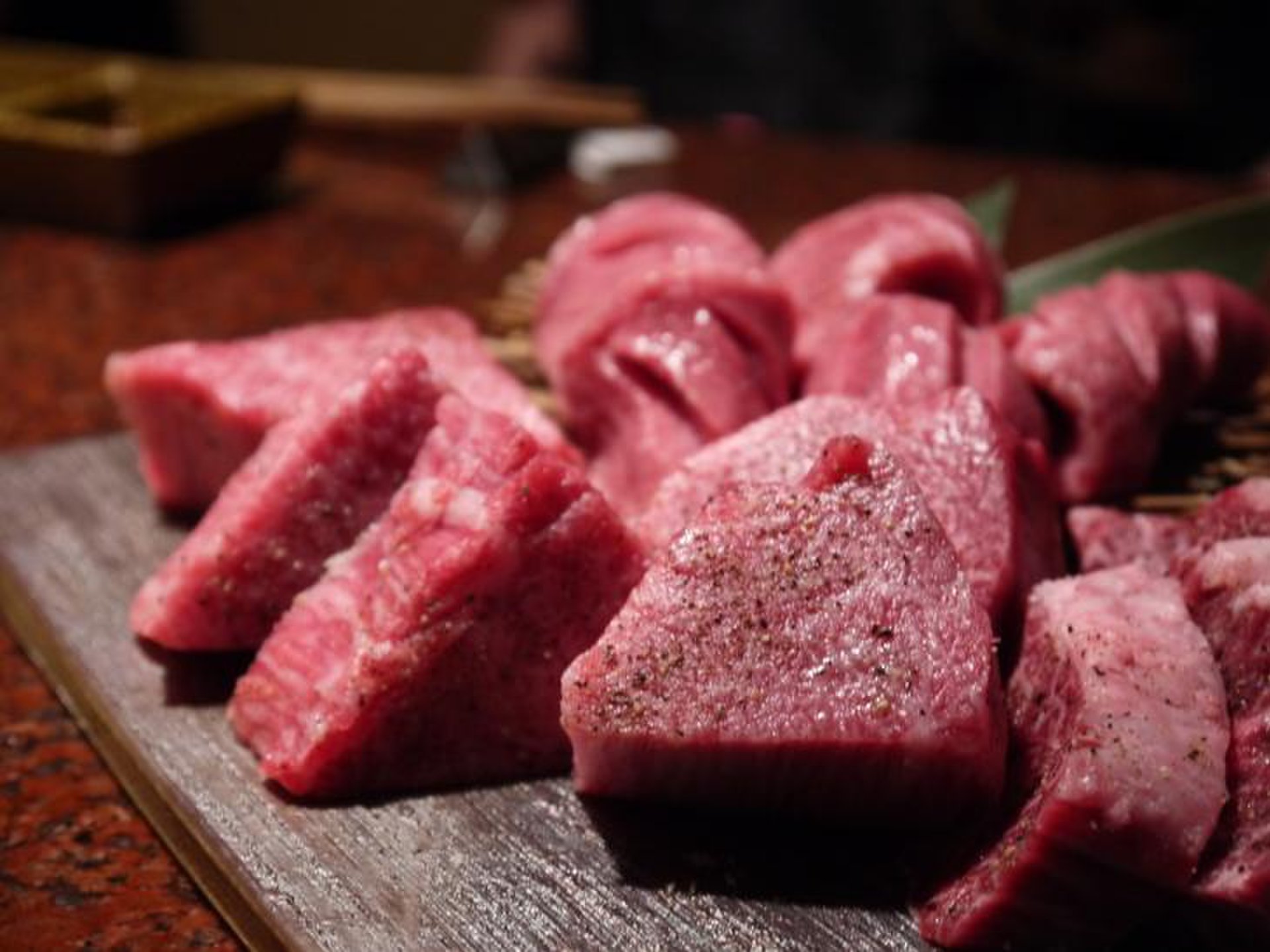 焼き肉・ハンバーグ・ジンギスカン…【おいしいお肉・1１選】新橋・品川・蒲田・五反田の名店集めました。
