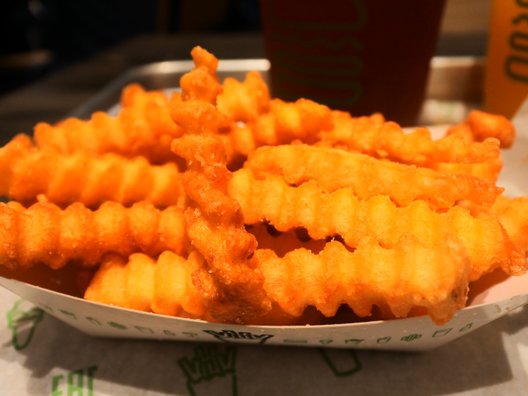 SHAKE SHACK 梅田阪神店（シェイクシャック）