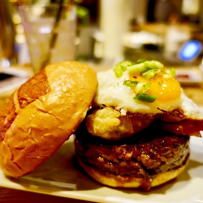 UMAMI BURGER 青山店 （ウマミ バーガー）