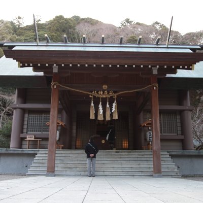 安房神社