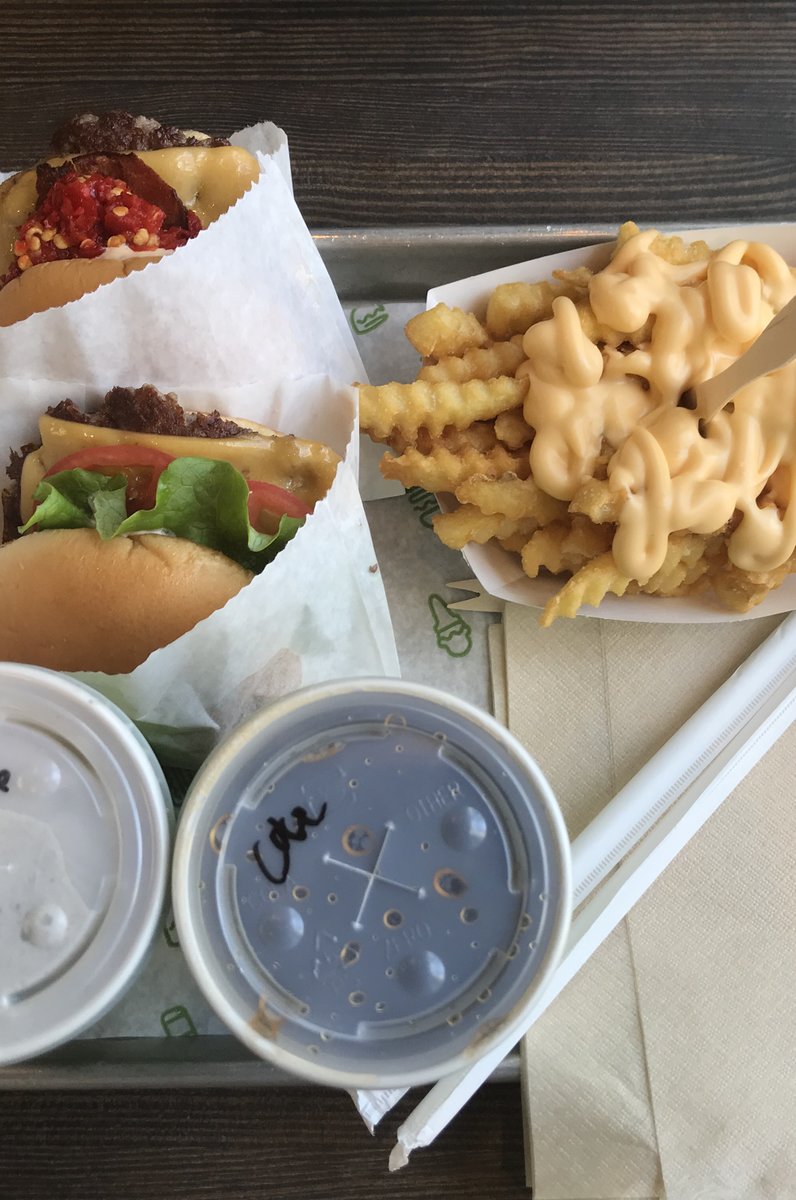 SHAKE SHACK アトレ恵比寿店（シェイクシャック）