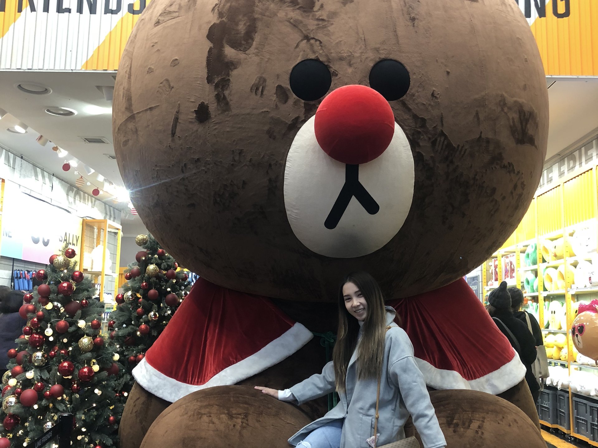 韓国旅行ラインフレンズ明洞店にクリスマス♡ブラウンサンタがフォトジェニック