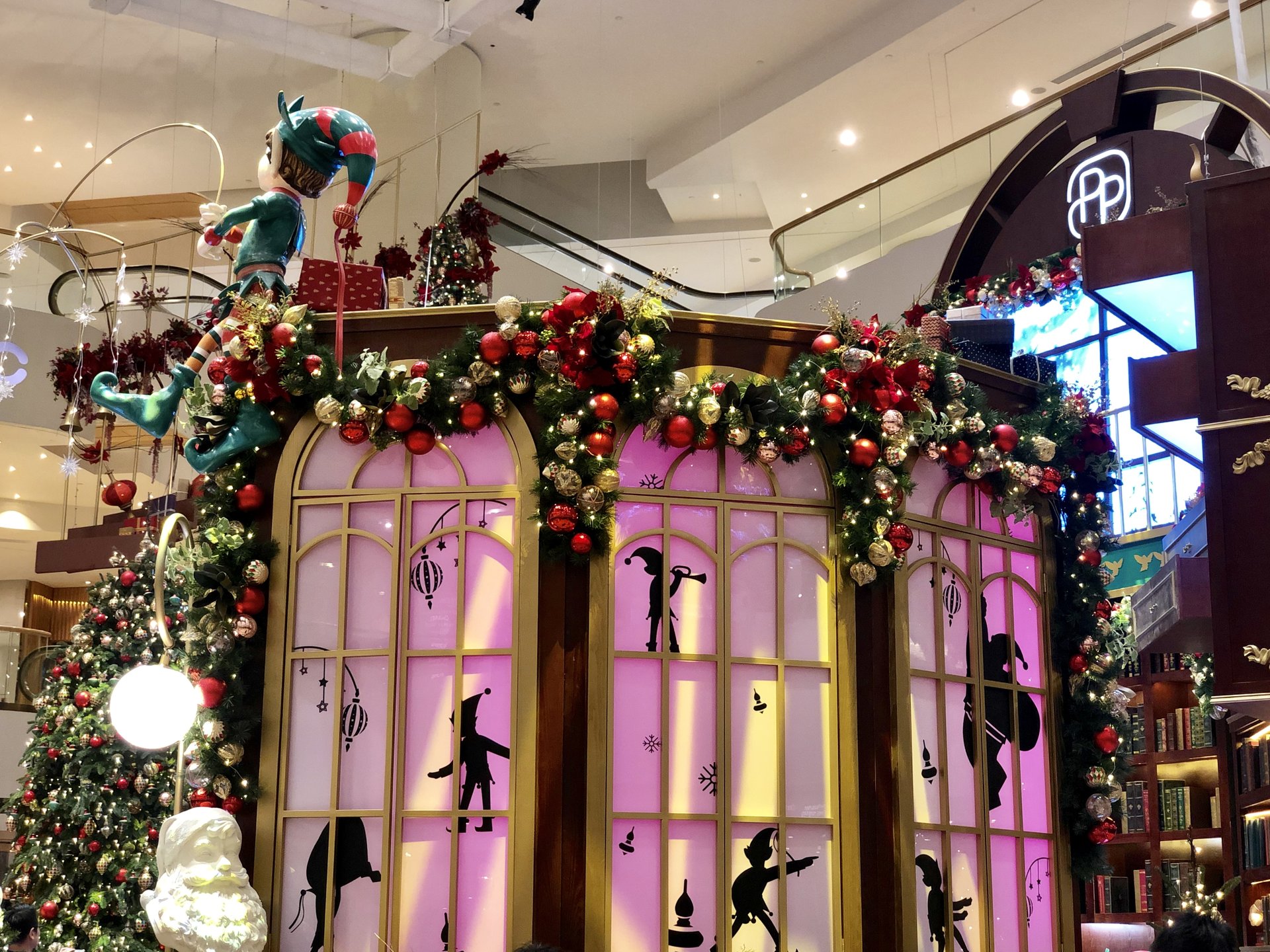 香港おすすめショッピング『PACIFIC PLACE』がクリスマス仕様でフォトジェニック‼︎