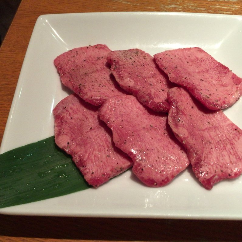 焼肉チャンピオン NAKAME+