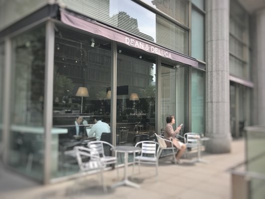 DEAN & DELUCA CAFES 丸の内