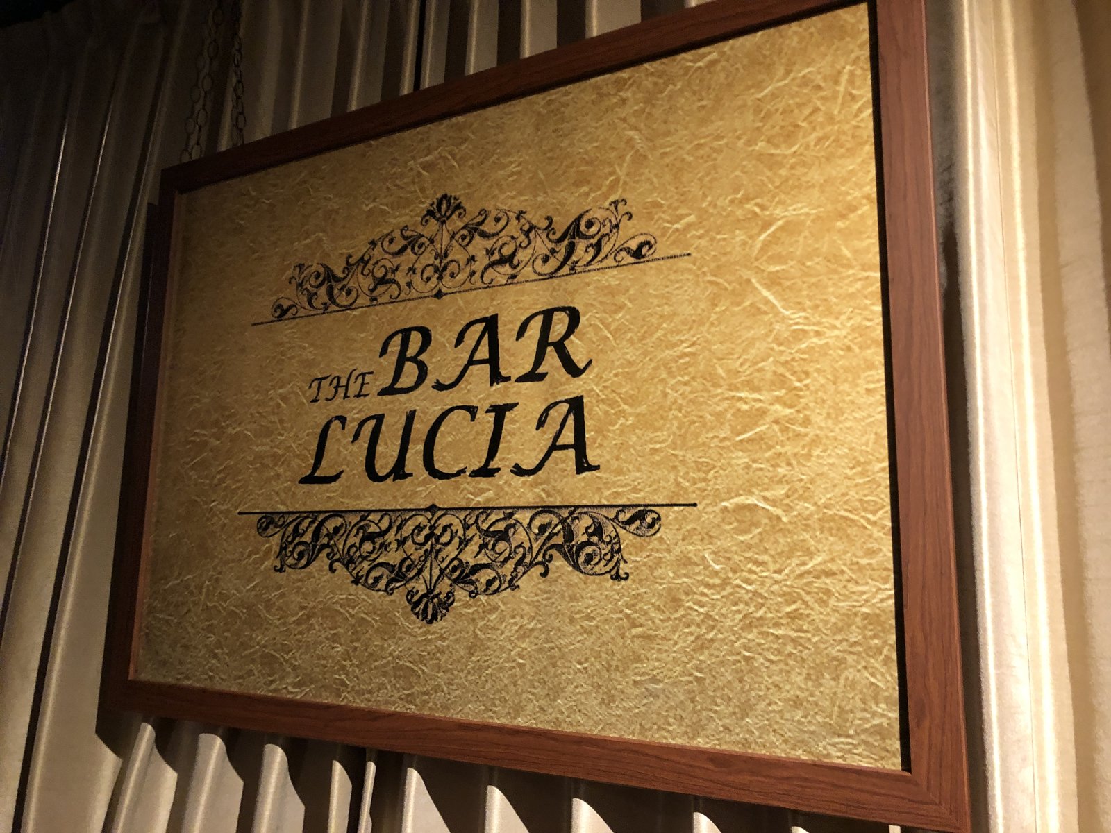 BAR LUCIA 心斎橋