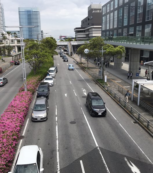 海浜幕張駅