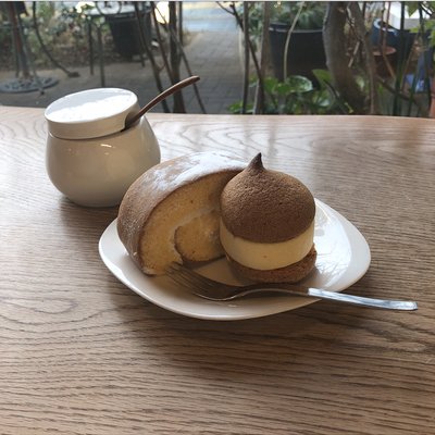 空気ケーキ。