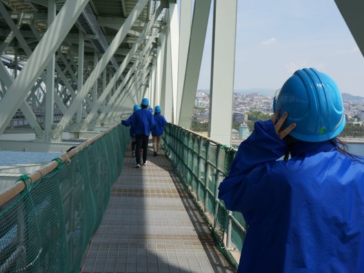 明石海峡大橋 (本州 舞子浜側)