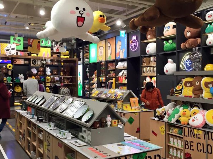 韓国 ソウル コニーやブラウンに弘大で会える Line Friends Store を堪能 Playlife プレイライフ