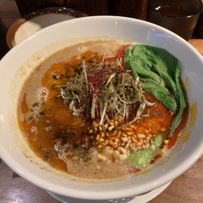 四川担々麺 赤い鯨 赤坂店