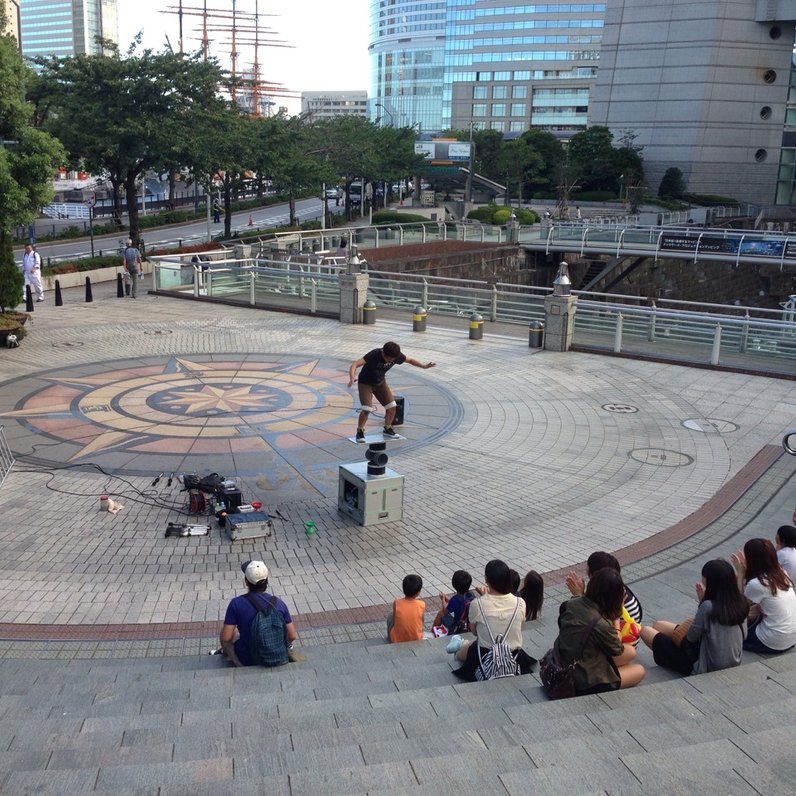 グランモール公園円形広場