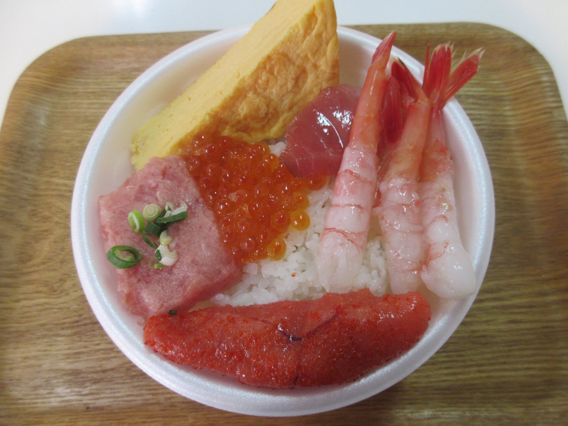 好きなものを好きなだけ！青森での朝ごはんは「青森魚菜センター」の贅沢な海鮮丼（のっけ丼）で決まり！！