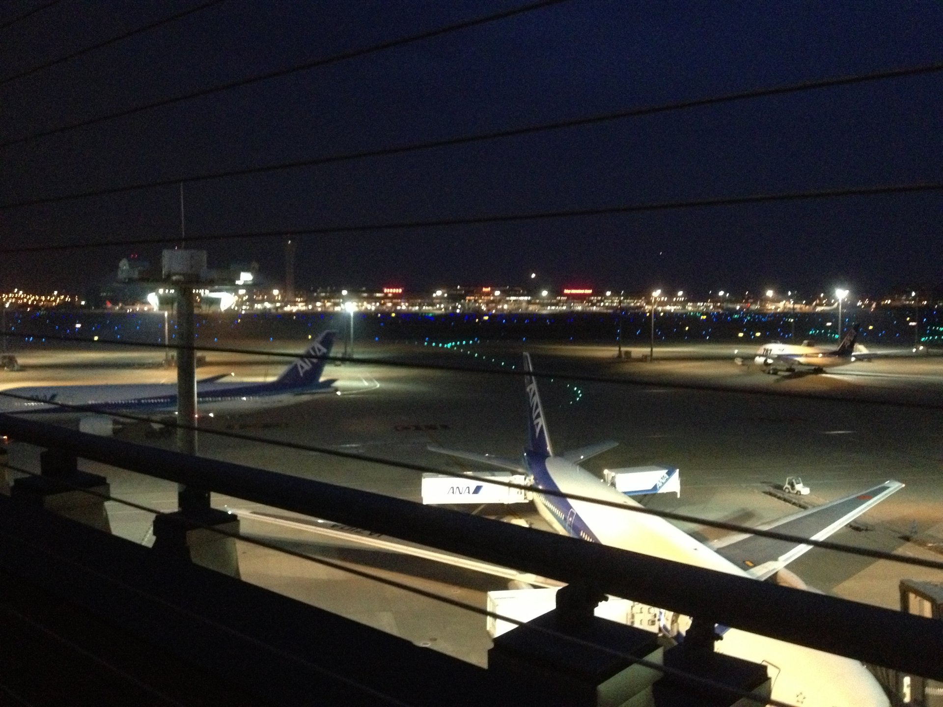 【羽田空港国際線ターミナル】プラネタリウム・スターリーカフェ＆展望デッキで空のデート