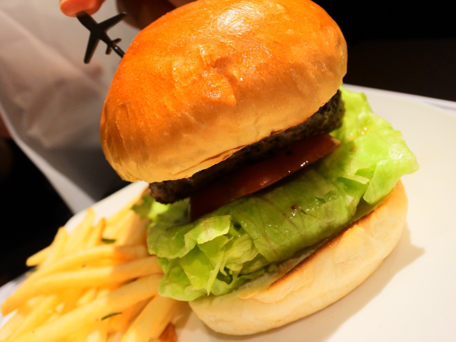 ダグズ・バーガー 博多駅店