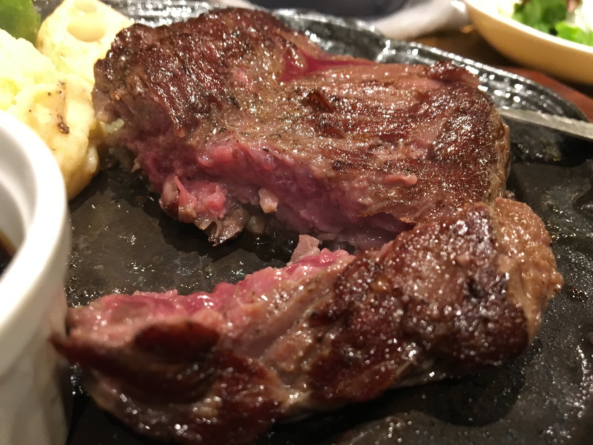 名古屋・栄【ステーキ食べ放題】お肉好き必見！
