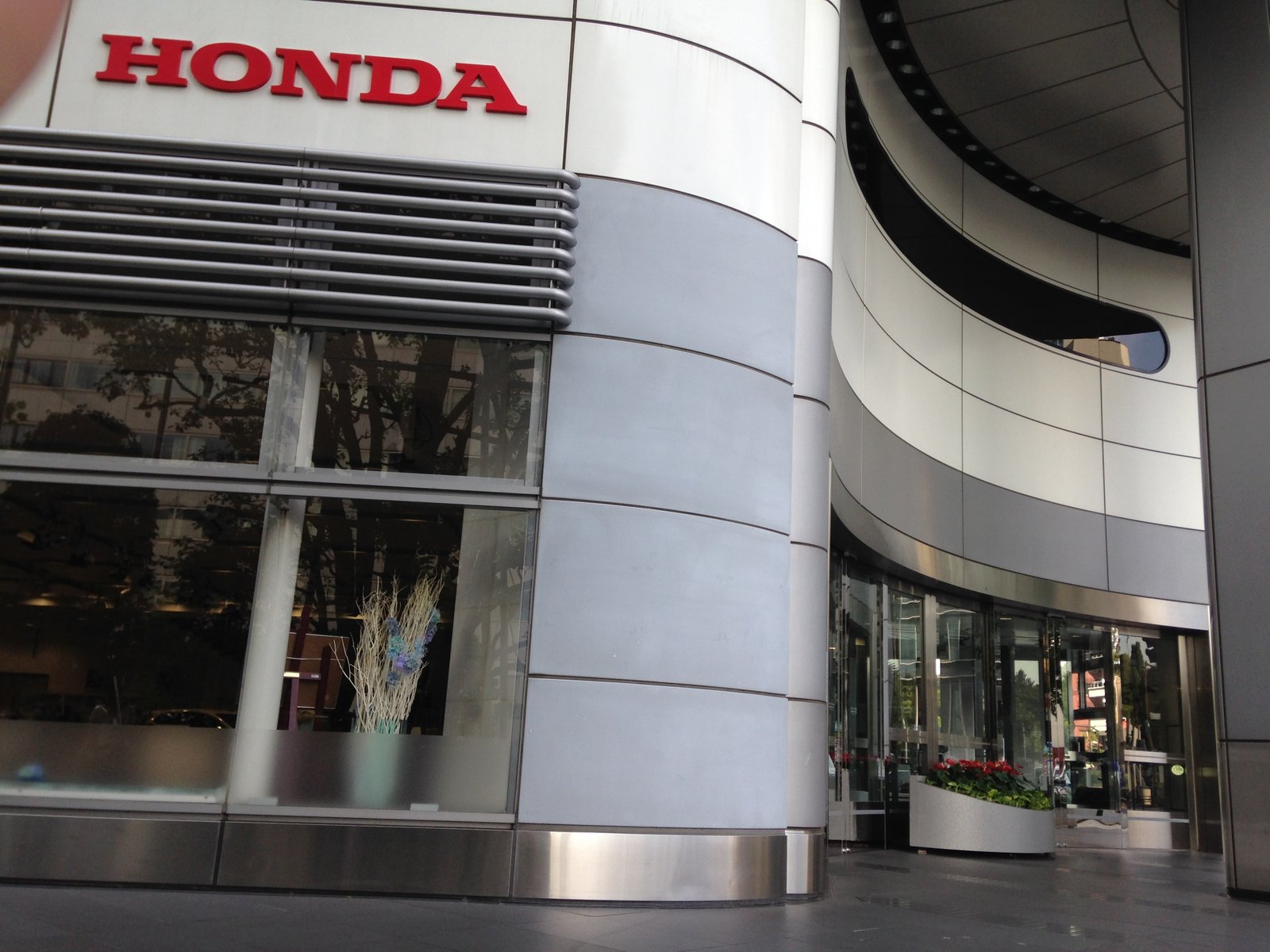 Honda ウェルカムプラザ青山カフェ