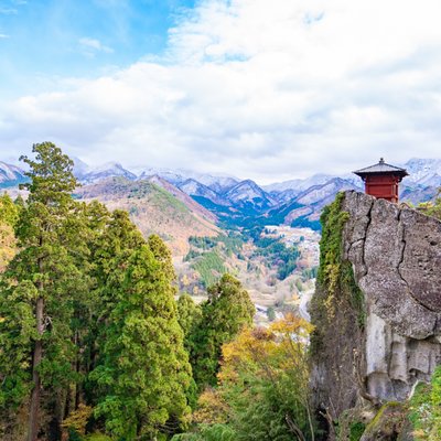 宝珠山立石寺