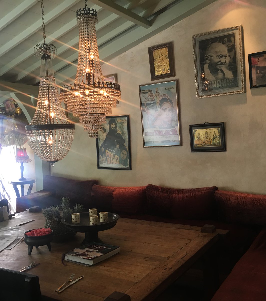 Cafe bali in Seminyak（カフェ バリ）