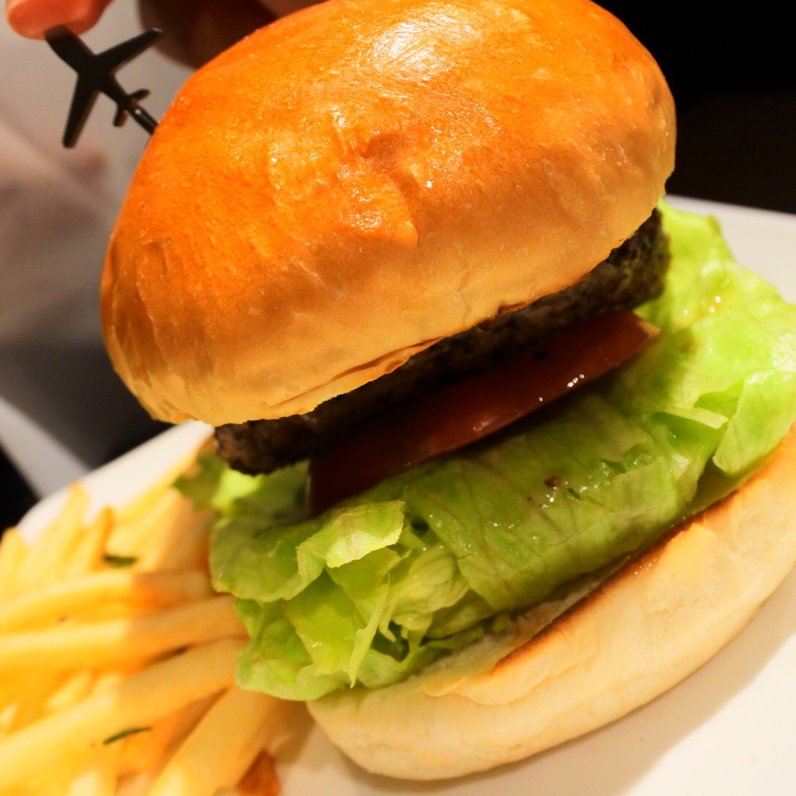 ダグズ・バーガー 博多駅店