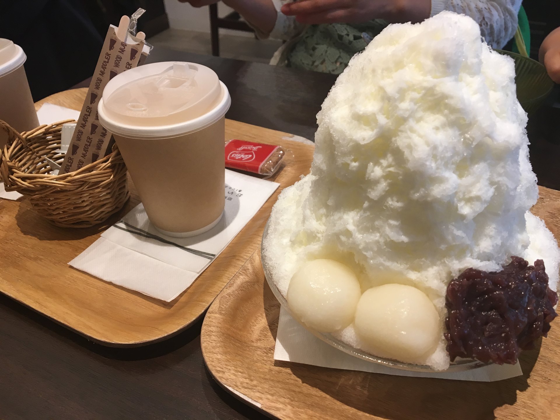 夏場は行列2時間待ちも‼︎唐人町商店街【おいしい氷屋】超人気‼︎