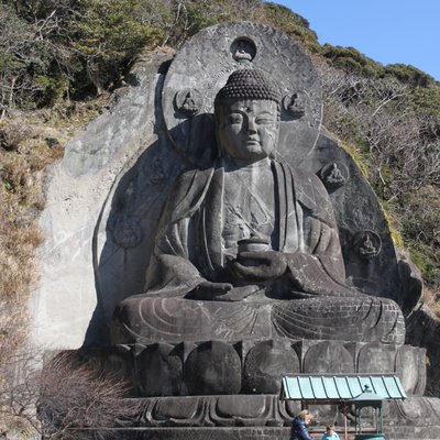 鋸山日本寺